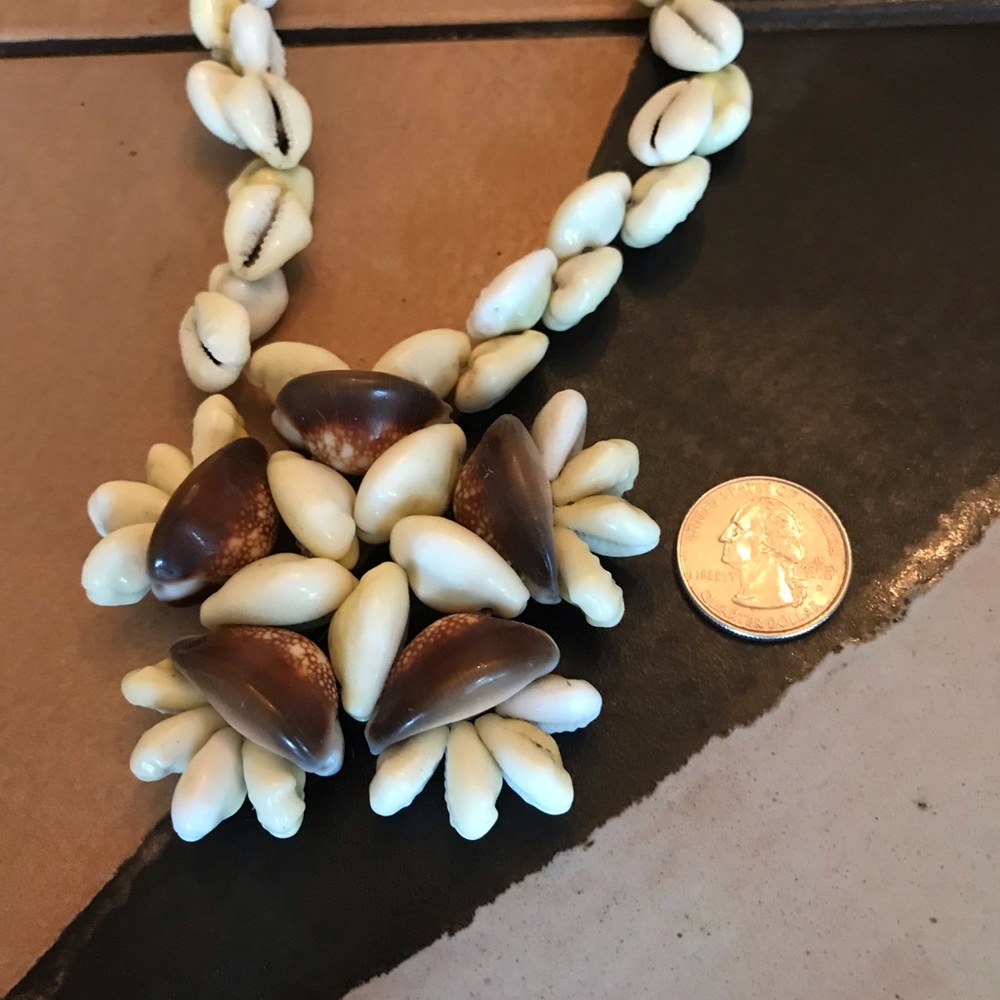 Vintage boho shell necklace - Picture 5 of 5